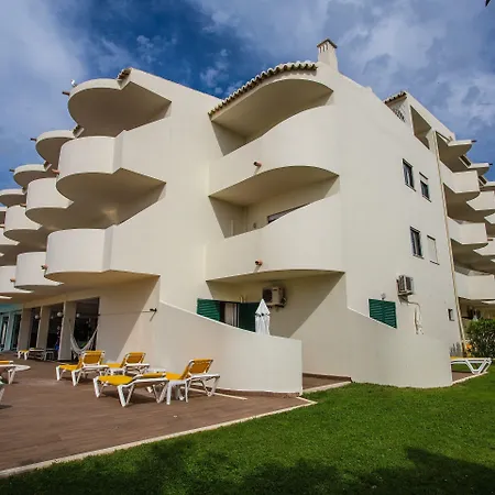 Lägenhetshotell Alvormar Turisticos 4*